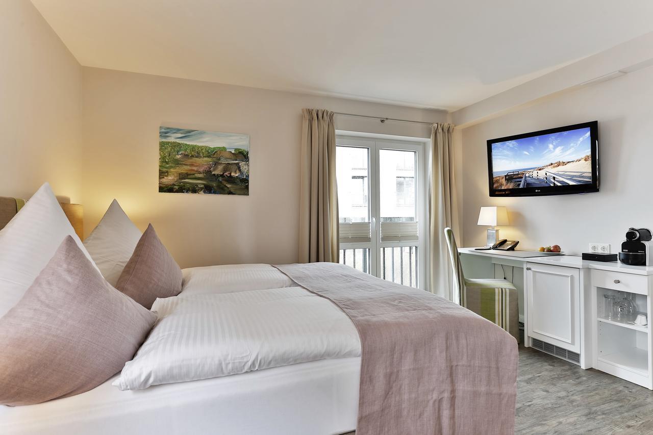Hotel Uthland Westerland Bagian luar foto