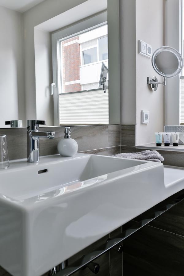 Hotel Uthland Westerland Bagian luar foto
