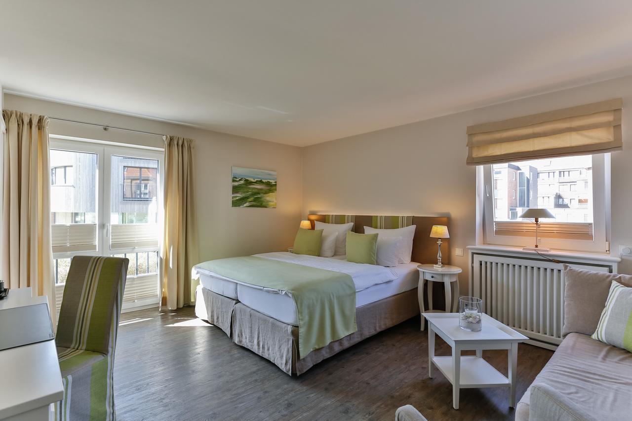 Hotel Uthland Westerland Bagian luar foto