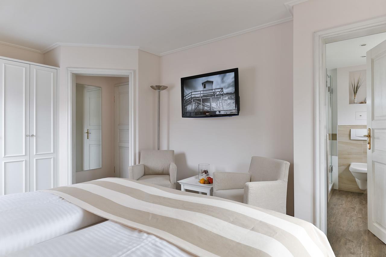 Hotel Uthland Westerland Bagian luar foto