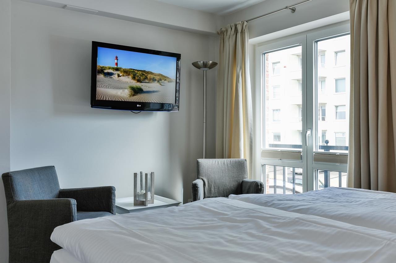 Hotel Uthland Westerland Bagian luar foto