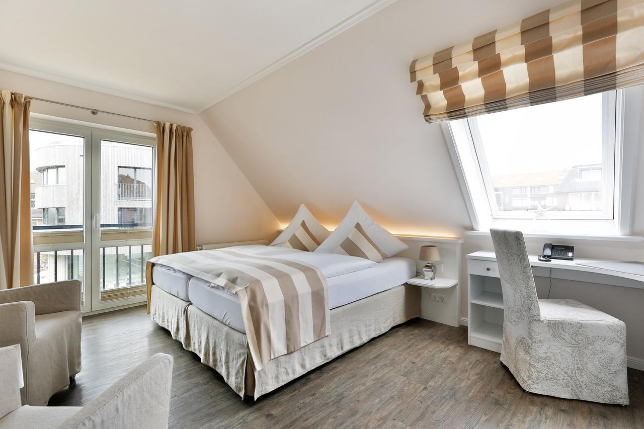Hotel Uthland Westerland Bagian luar foto
